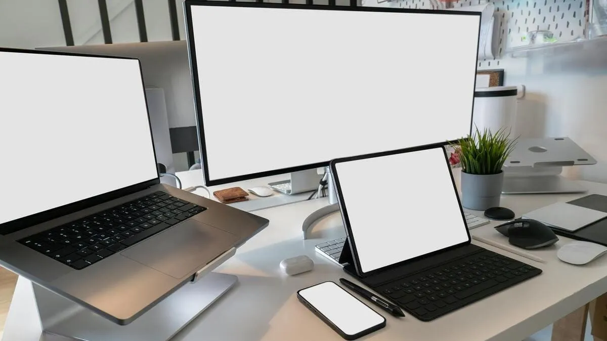 エンジニアが開発した「フォノンレーザー」が、次世代スマートフォンの小型化を実現する可能性